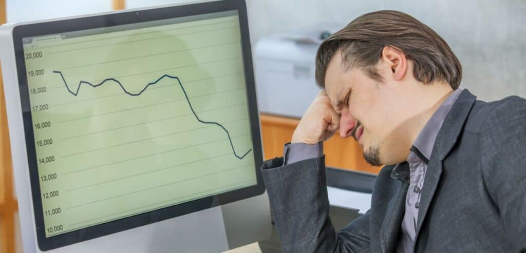 Seasonal Fluctuations and Fee Burden